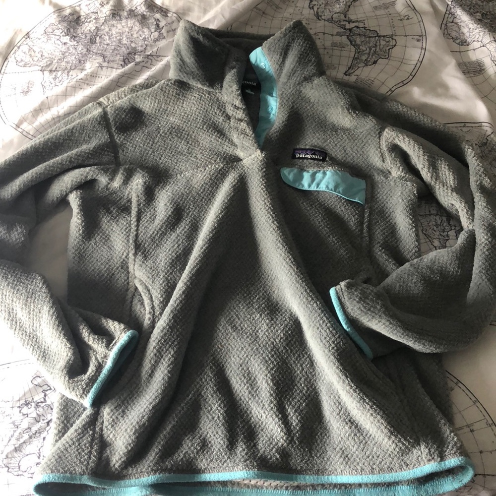 Gray Patagonia size medium quarterzip